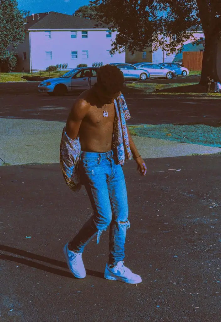 Reviving 80s Fashion: Men’s Retro Style Resurgence
